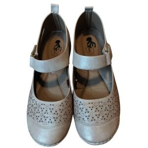 CG Perri Mary Jane Flats Women Size 10 Metallic Accent Beige Cutout Buckle Strap